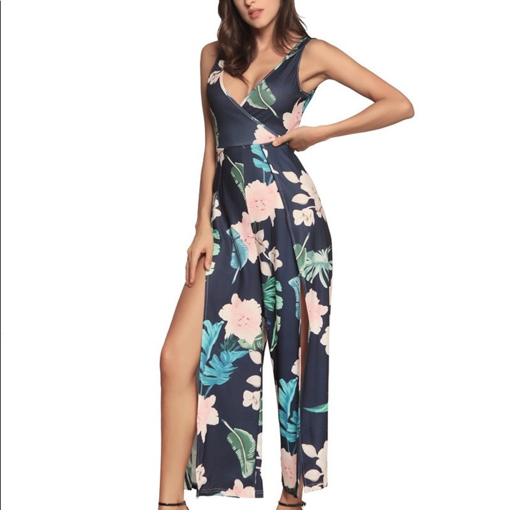 ♦️🆕Navy Floral Wide Leg Split Jumpsuit - Picture 7 of 8